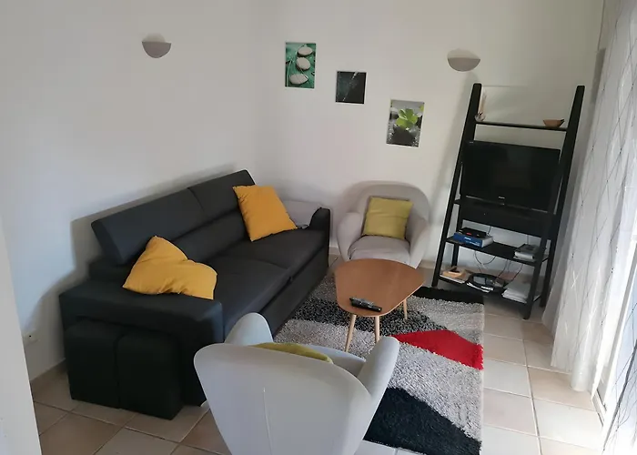 Villa Dans Avec Piscine