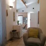 Dans Avec Piscine Vila