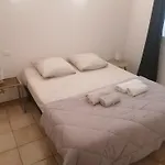 Vila Dans Avec Piscine