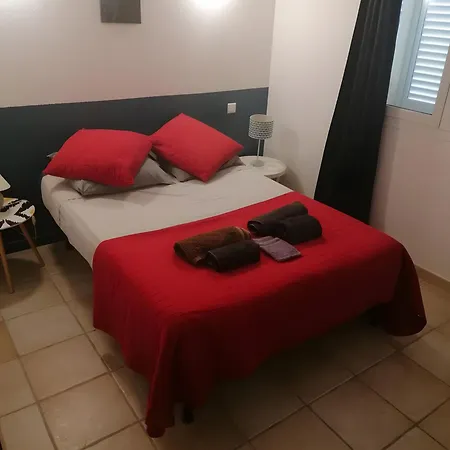 Dans Résidence Avec Piscine Villa *