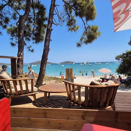 Villa Dans Résidence Avec Piscine *