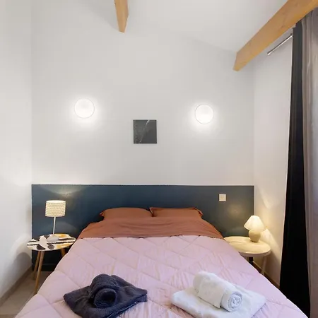 Dans Résidence Avec Piscine San-Gavino-di-Carbini