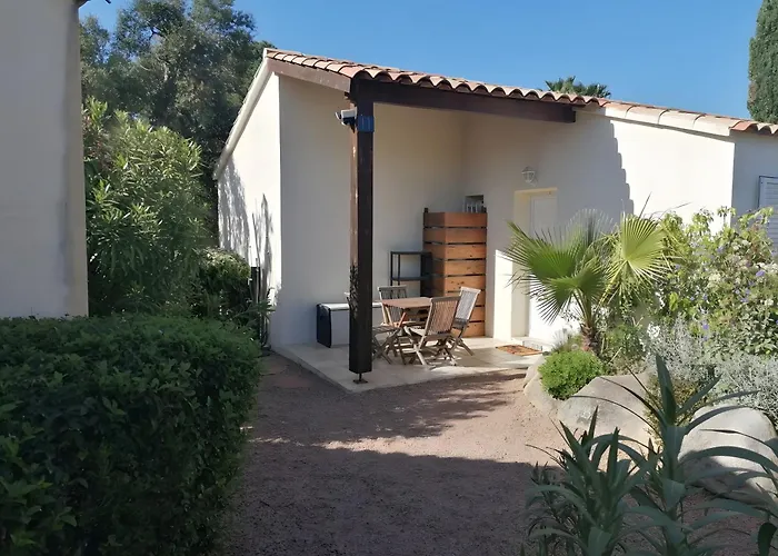 Dans Avec Piscine Villa